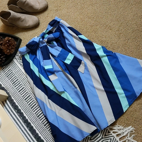 🌼Vintage A-Line Blue Striped Skirt with a Bow🌼 - Picture 1 of 7